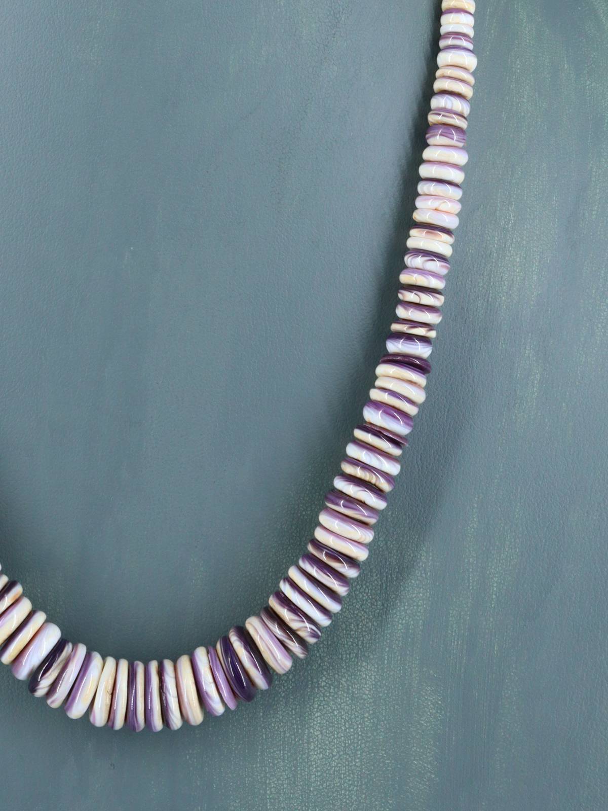 Navajo Single Strand Wampum Shell Necklace - PuebloDirect.com