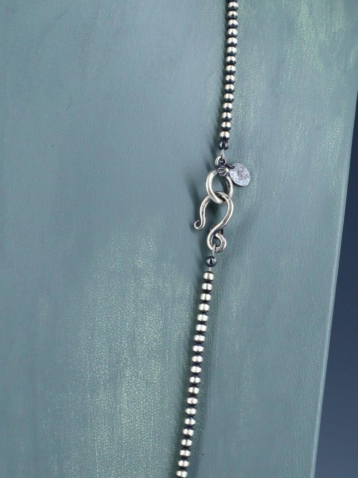 Collier de perles amérindiennes en argent sterling de 24 po