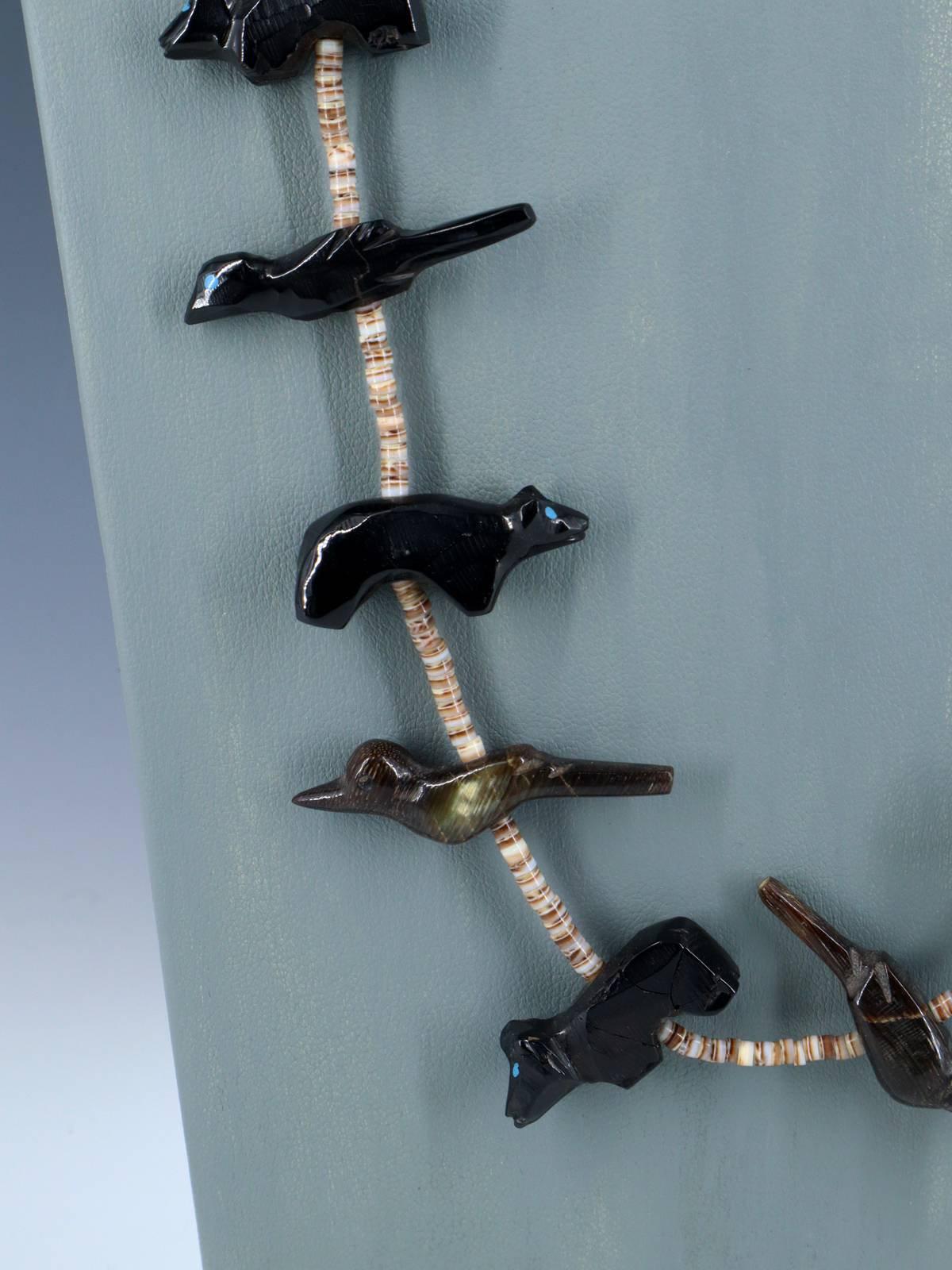 Vintage Single Strand Zuni Fetish Carved Animal Necklace - PuebloDirect.com