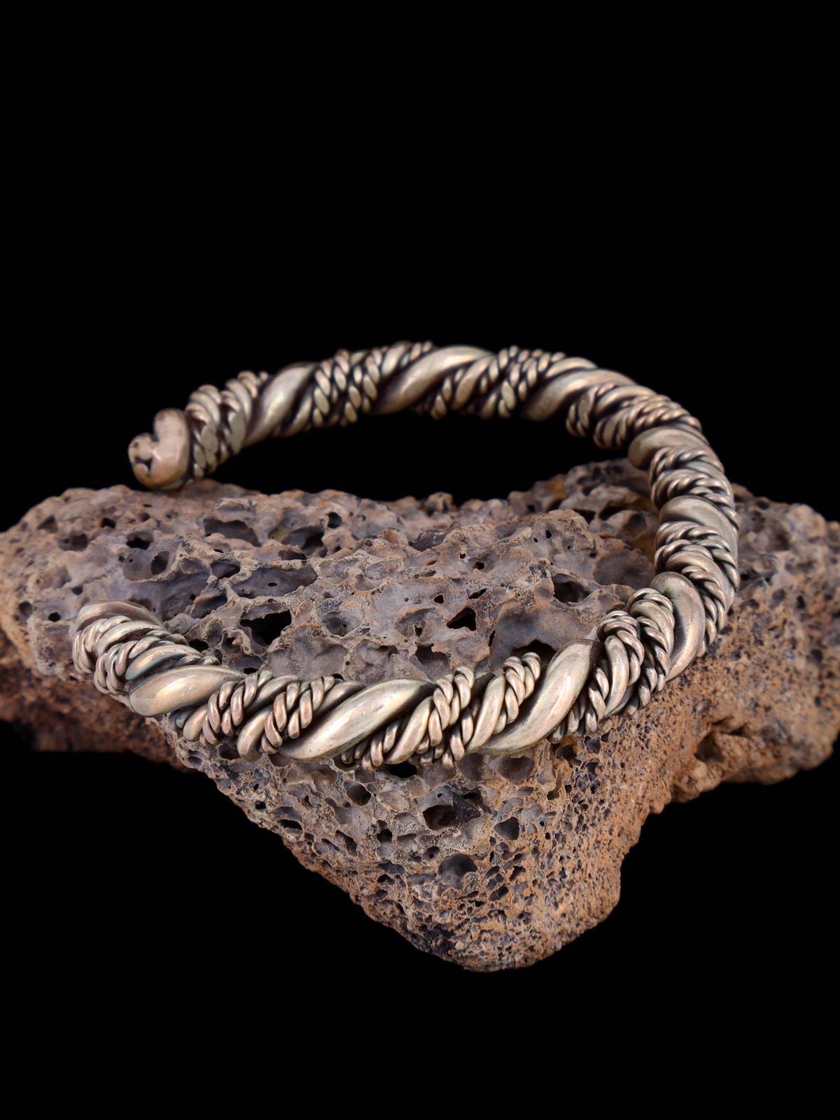 Vintage Estate Sterling Silver Twisted Rope Cuff Bracelet - PuebloDirect.com