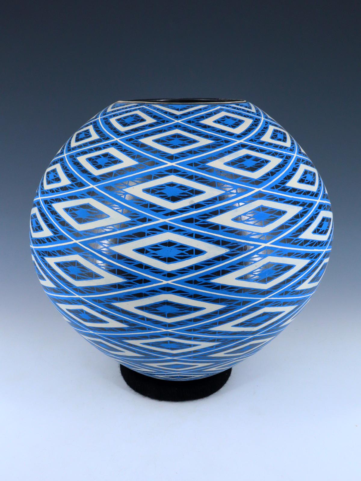 Mata Ortiz Hand Made Geometric Design Pottery - PuebloDirect.com