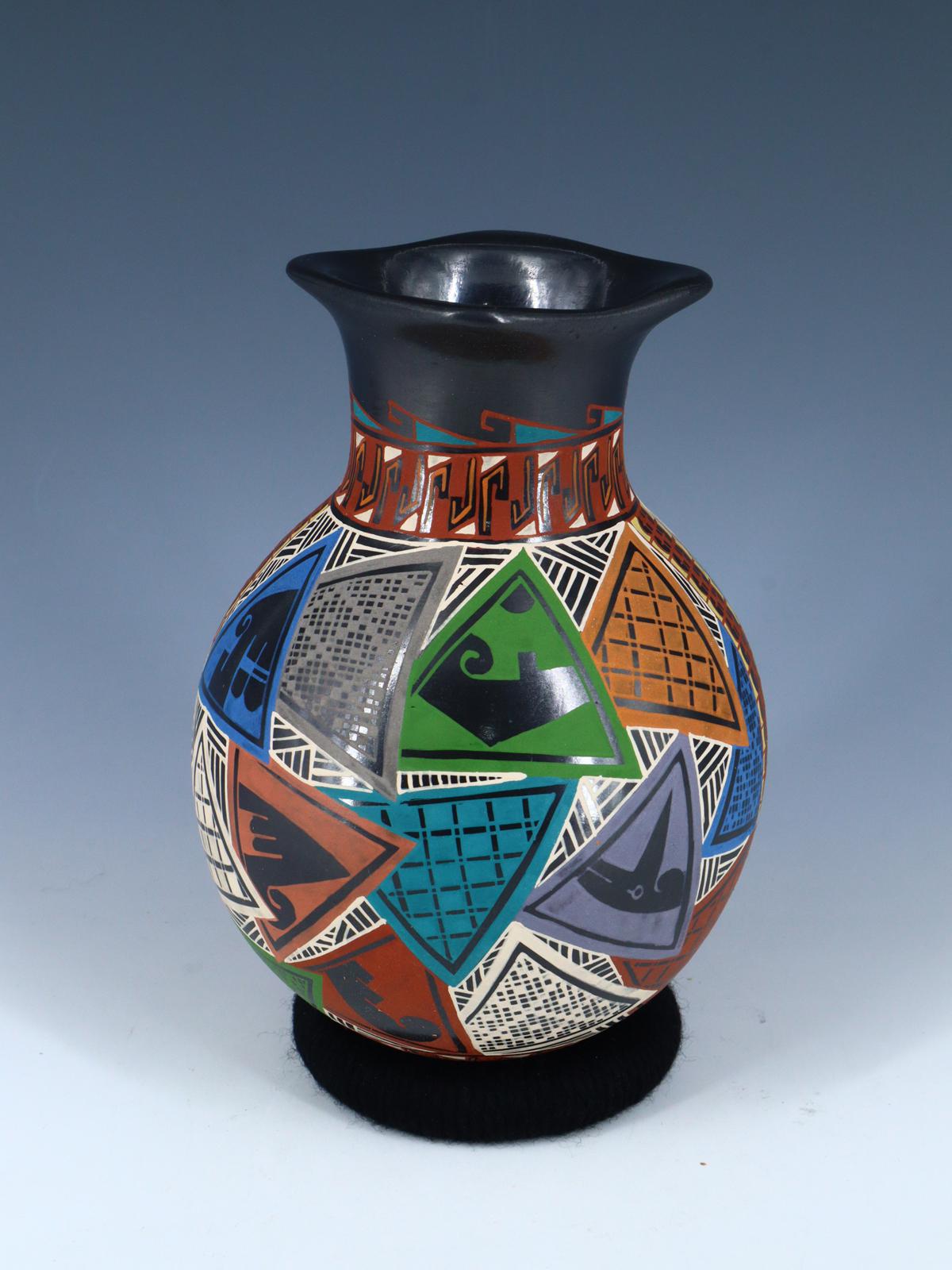 Mata Ortiz Cerámica enrollada y grabada a mano