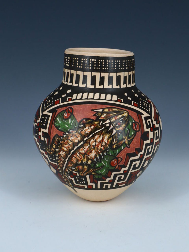 Mata Ortiz Hand Coiled Pottery Painted Horned Toad Vase - PuebloDirect.com