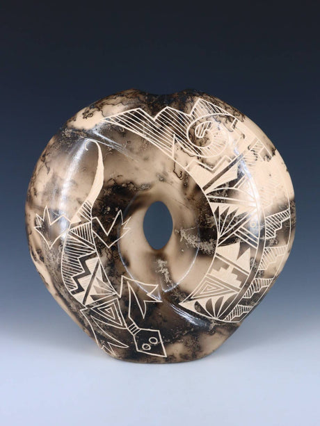 Etched Lizard Horsehair Acoma Pueblo Pillow Pot - PuebloDirect.com
