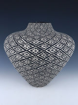 Large Acoma Pueblo Pottery Vase - PuebloDirect.com