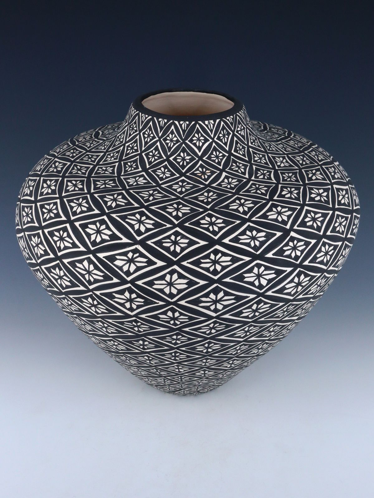Large Acoma Pueblo Pottery Vase - PuebloDirect.com