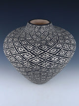 Large Acoma Pueblo Pottery Vase - PuebloDirect.com