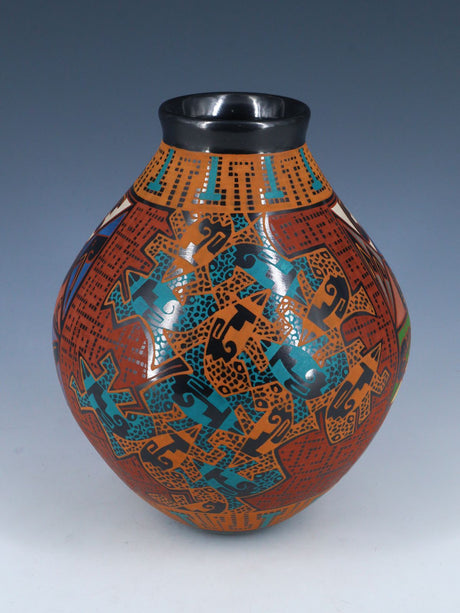 Mata Ortiz Hand Coiled and Painted Pottery - PuebloDirect.com