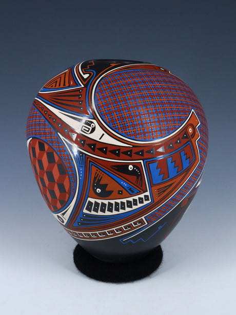 Mata Ortiz Hand Coiled and Painted Paquime Pottery - PuebloDirect.com