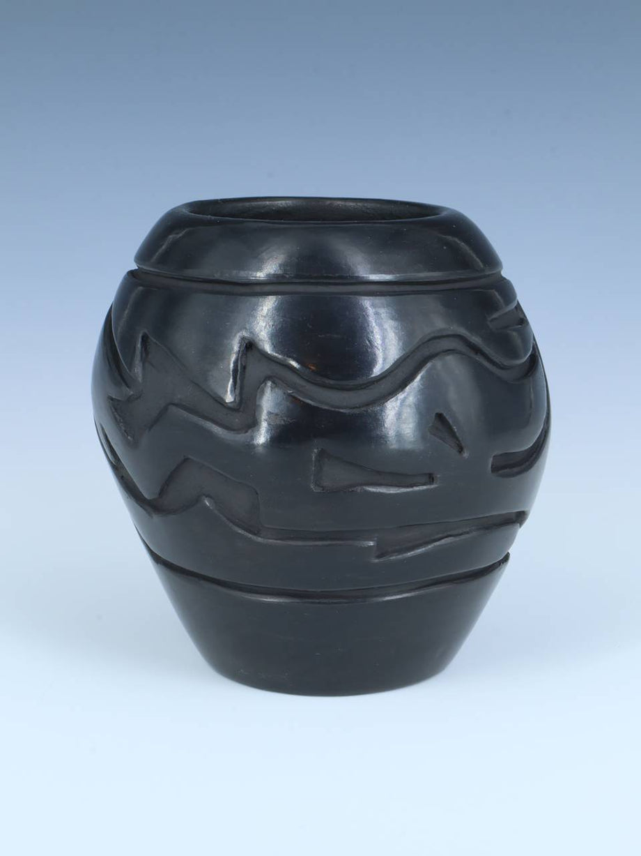 black pottery clay