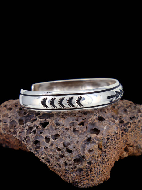 Bracelet superposé de conteur amérindien en argent sterling