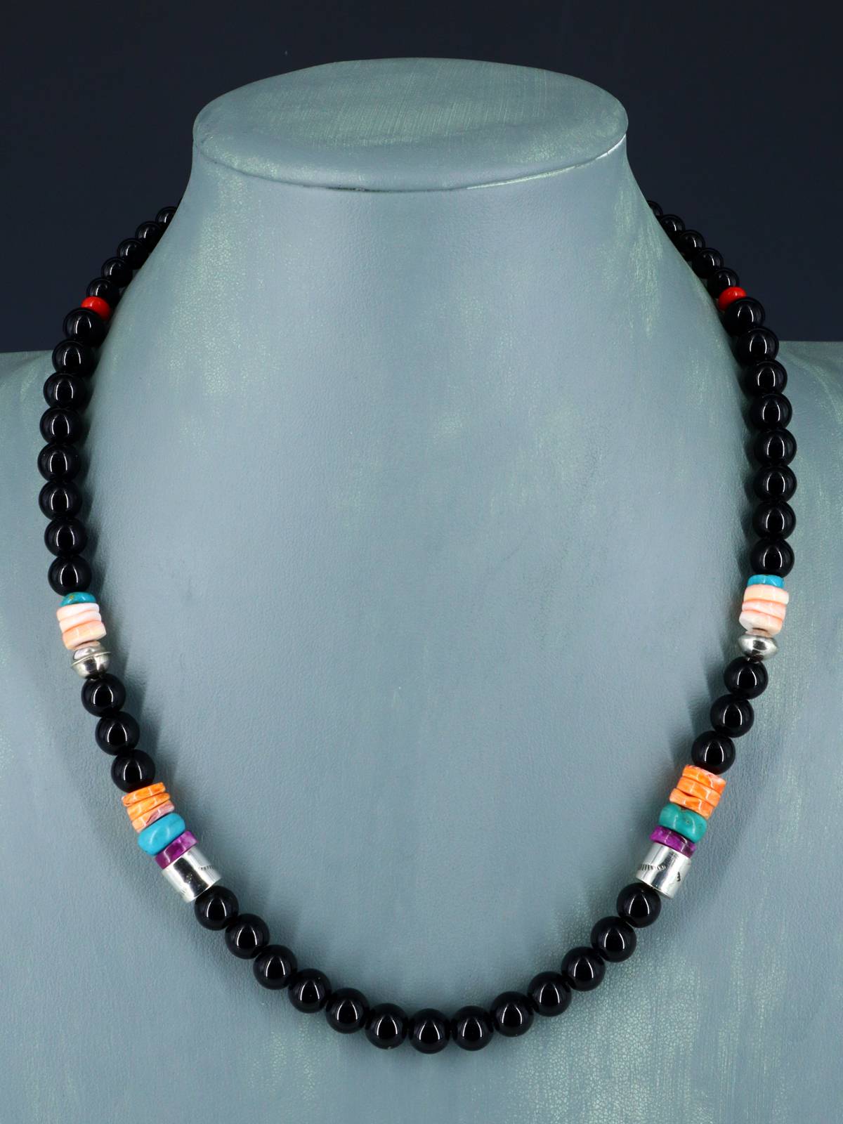 20" Navajo Single Strand Graduated Onyx Necklace