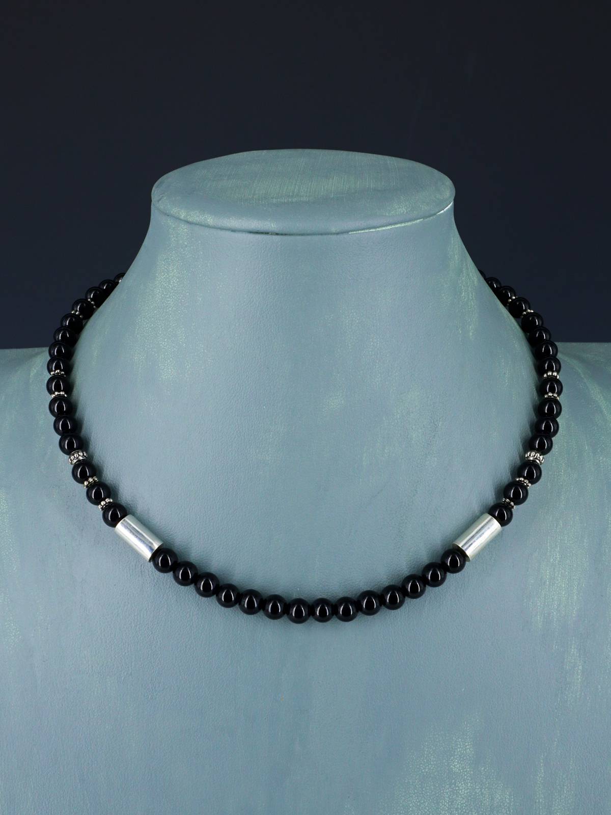 16" Navajo Single Strand Onyx Necklace - PuebloDirect.com