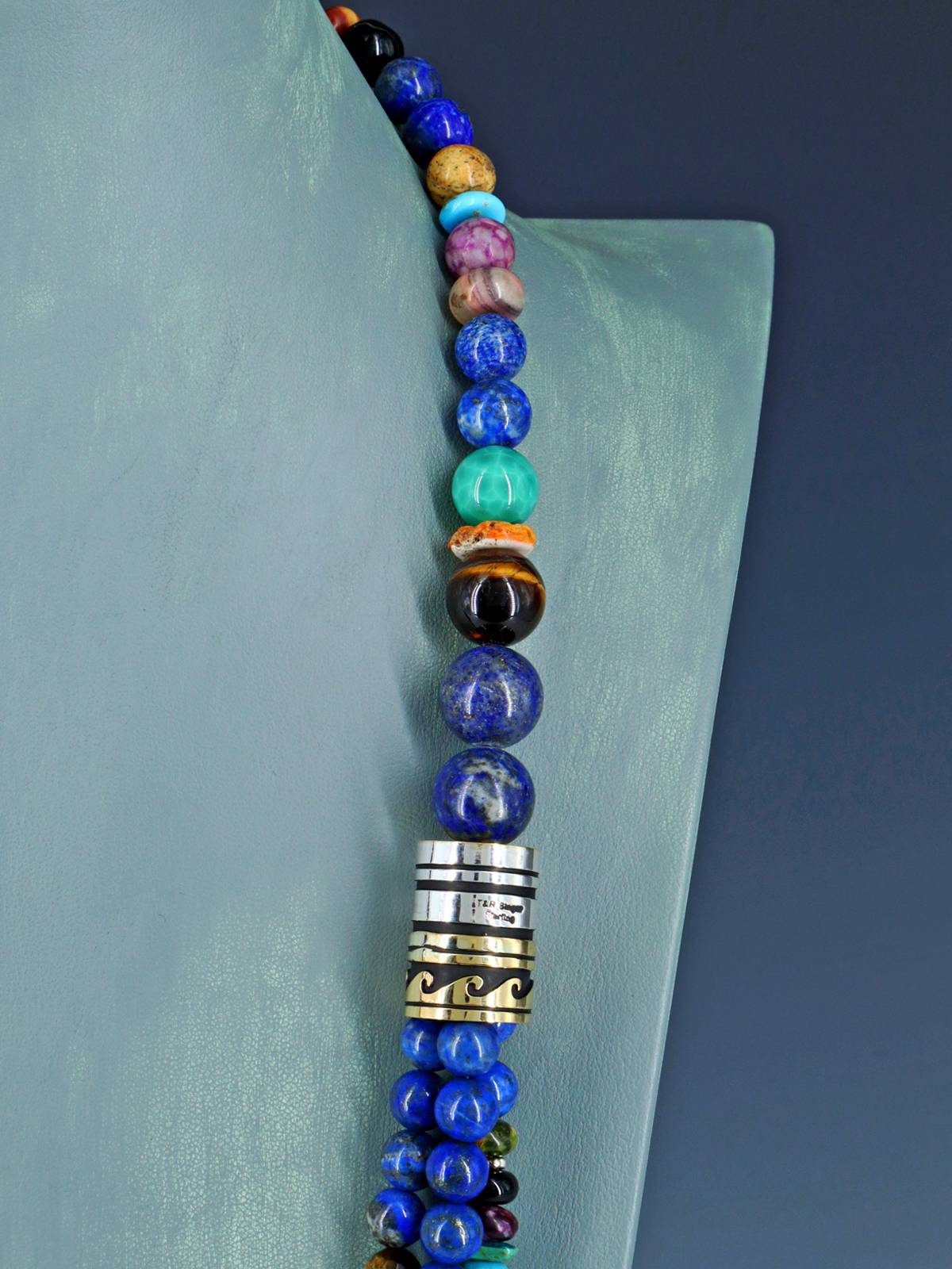 Collar de cuentas de múltiples hebras de amatista navajo y turquesa de 30"