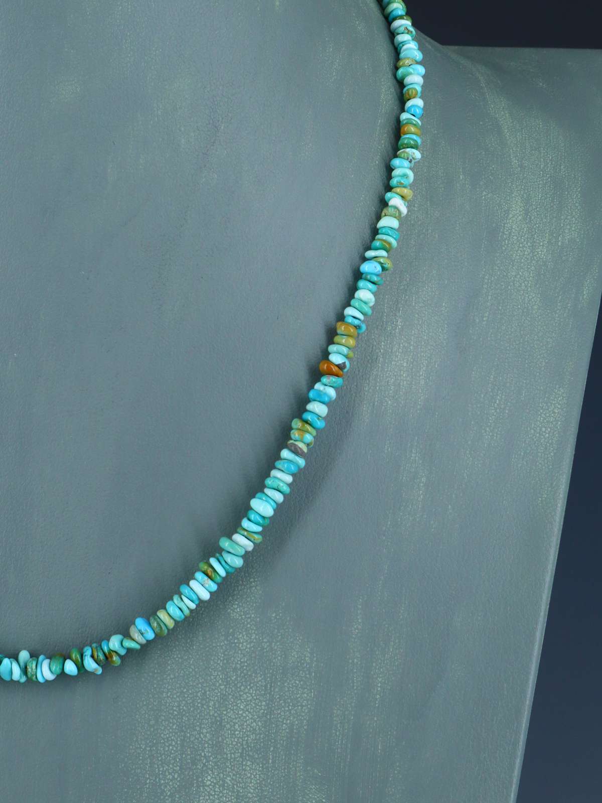 19" Single Strand Polychrome Lone Mountain Turquoise Necklace