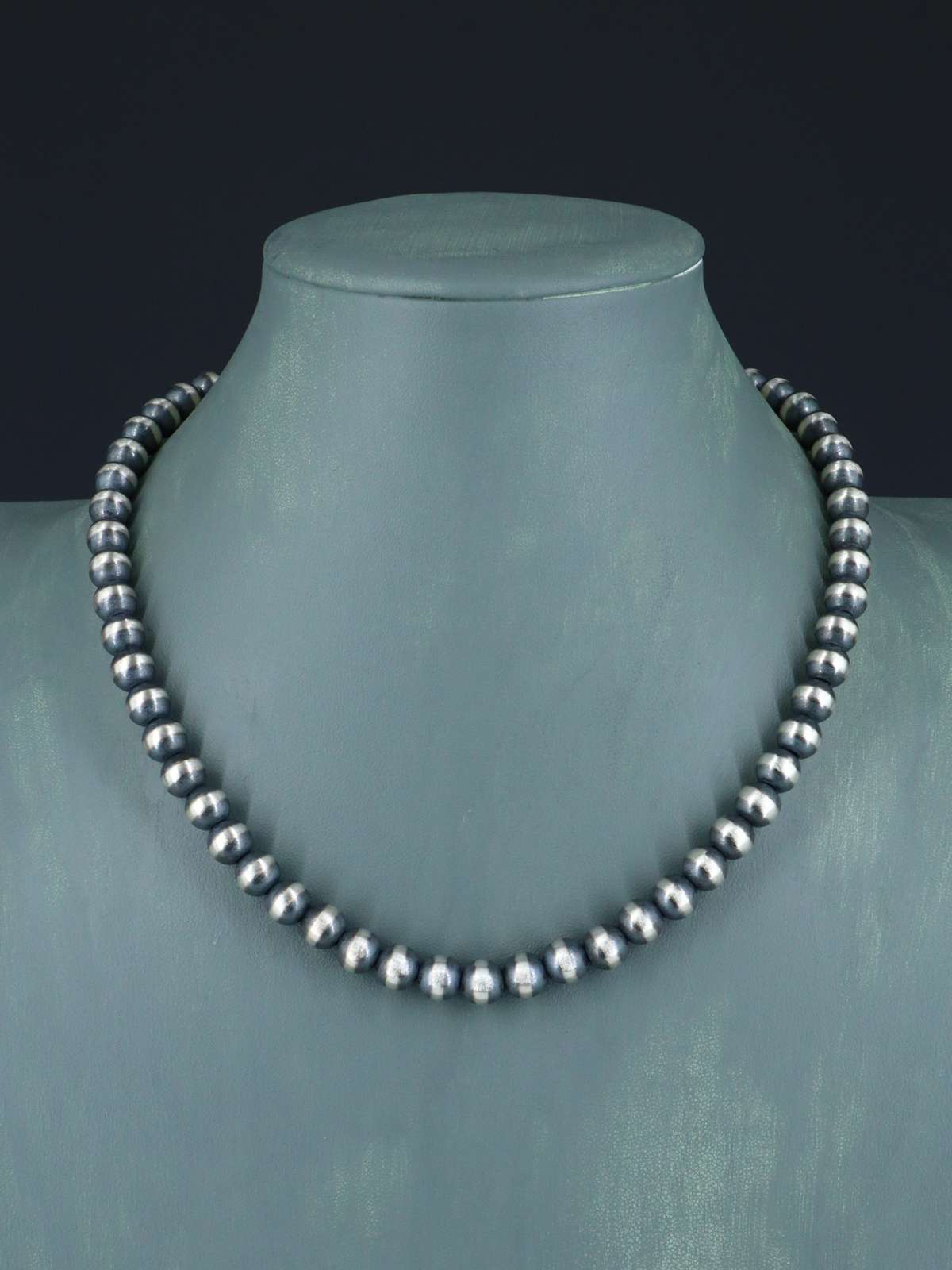 Collier de perles en argent sterling à brin unique de bijoux Navajo de 18 po