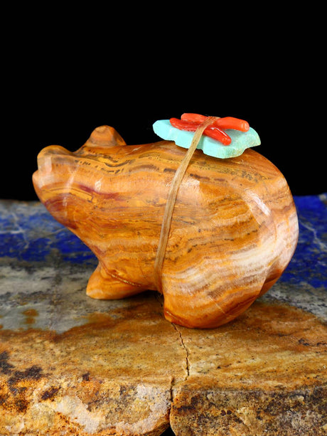 Onyx Bear Zuni Fetish Carving