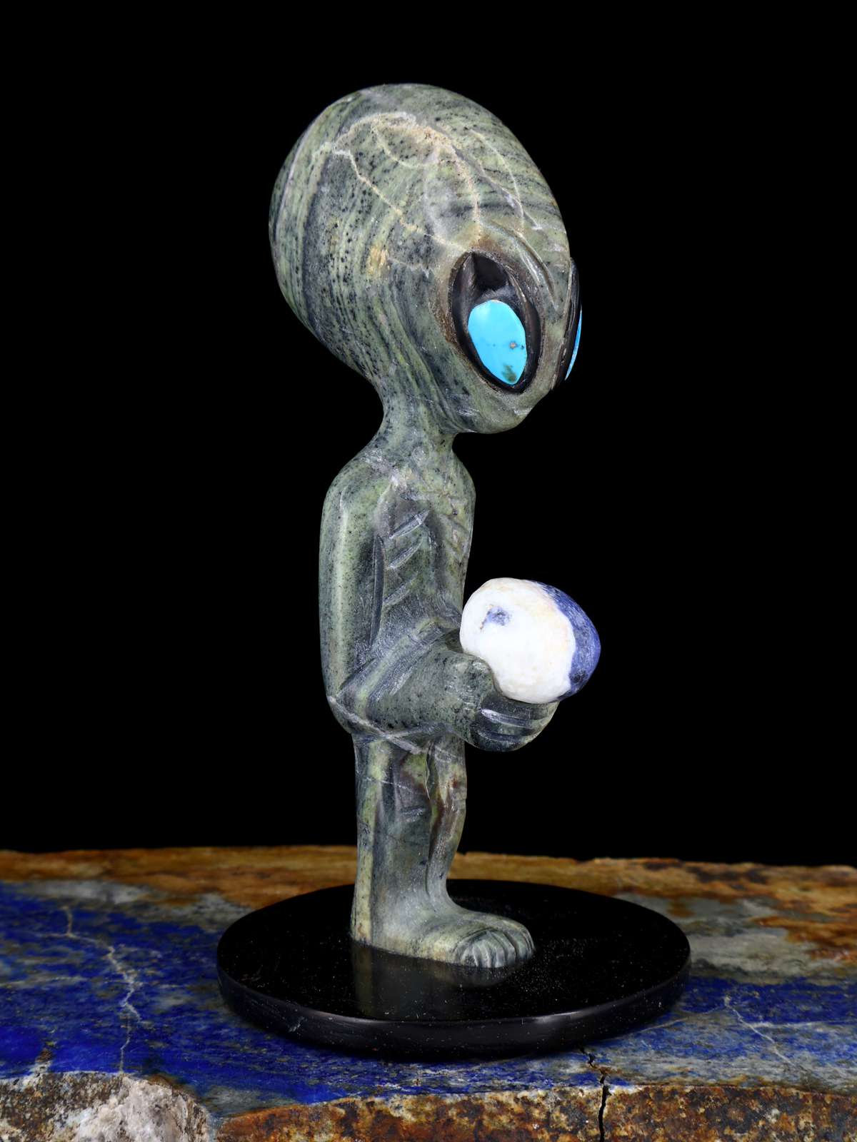 Serpentine Alien Zuni Fetish Carving