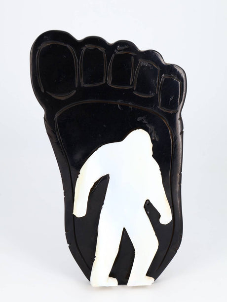 Bigfoot Jet Zuni Fetish - PuebloDirect.com