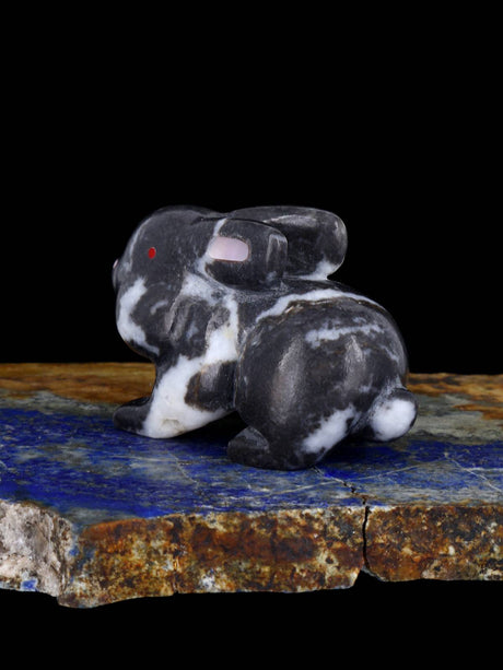 Marble Rabbit Zuni Fetish - PuebloDirect.com