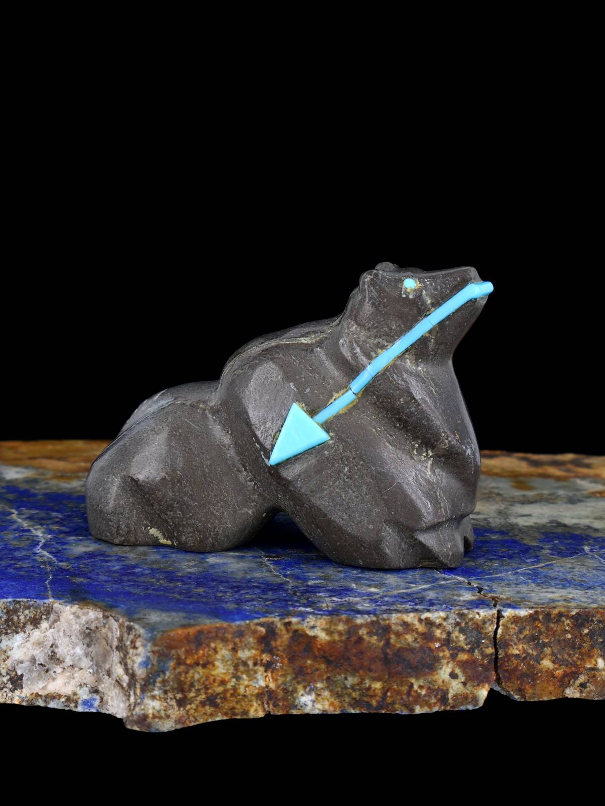 Marble Wolf Zuni Fetish - PuebloDirect.com