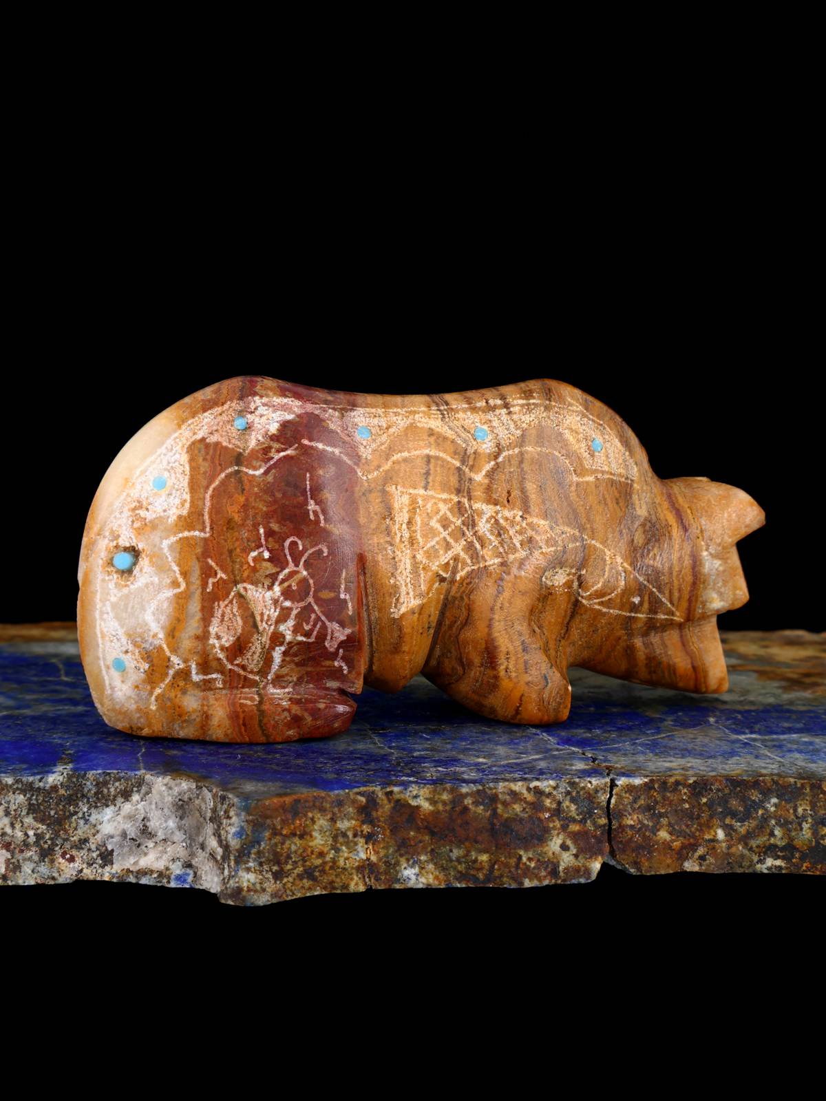 Onyx Bear Zuni Fetish - PuebloDirect.com