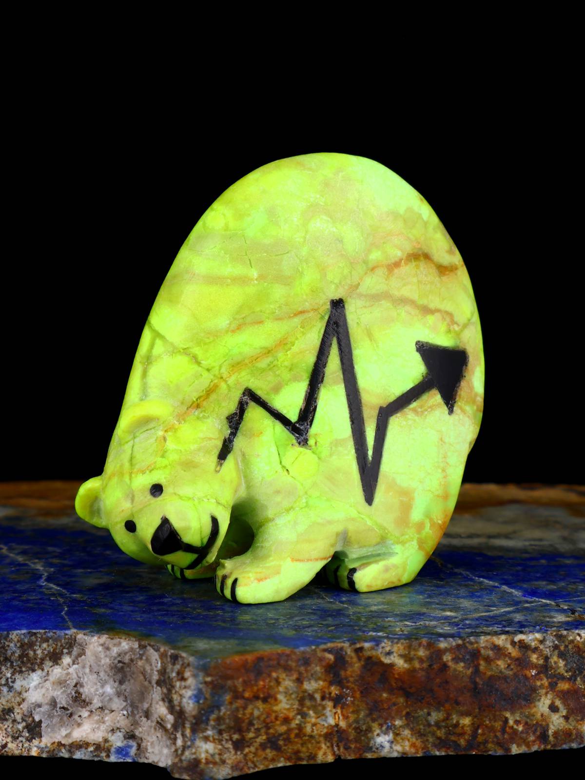 Mojave Turquoise Bear Zuni Fetish - PuebloDirect.com