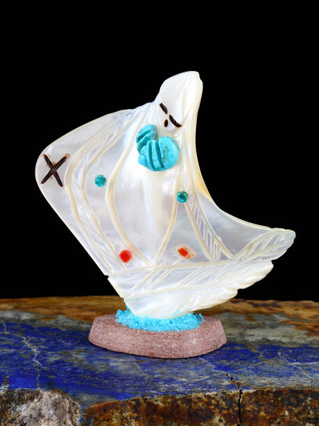 Mother of Pearl Double Maiden Zuni Fetish - PuebloDirect.com