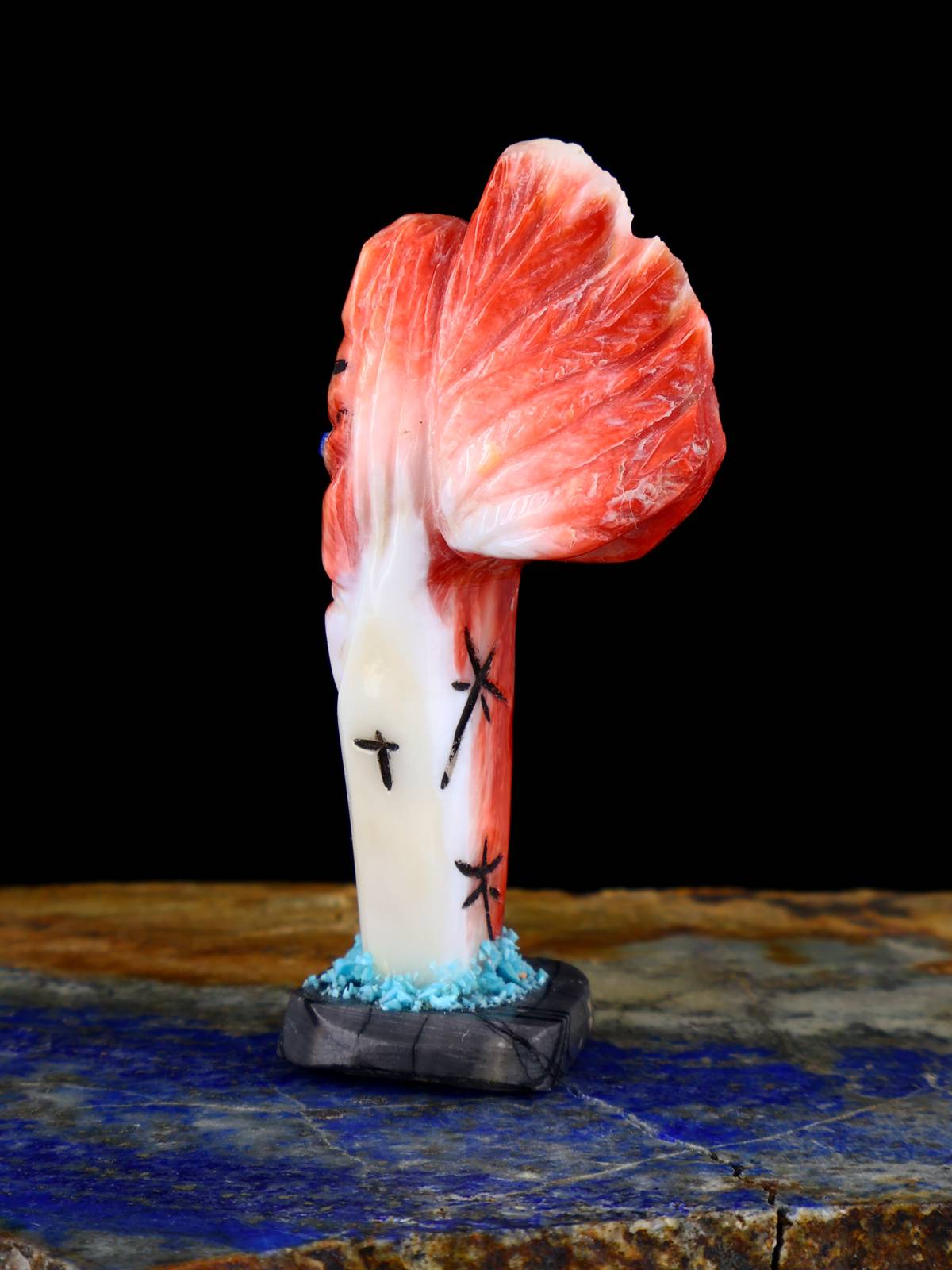 Spiny Oyster Butterfly Maiden Zuni Fetish - PuebloDirect.com