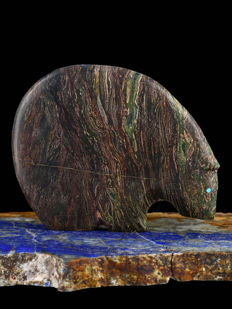 Folded Metasediment Medicine Bear Zuni Fetish - PuebloDirect.com