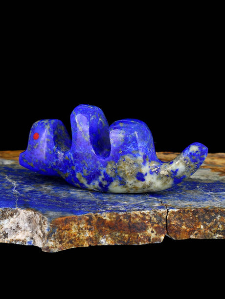 Lapis Playful Mountain Lion Zuni Fetish - PuebloDirect.com