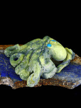 Serpentine Octopus Zuni Fetish - PuebloDirect.com