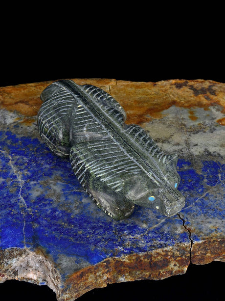Serpentine Badger Zuni Fetish - PuebloDirect.com