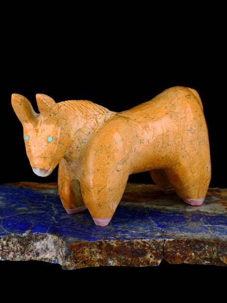 Travertine Horse Zuni Fetish - PuebloDirect.com