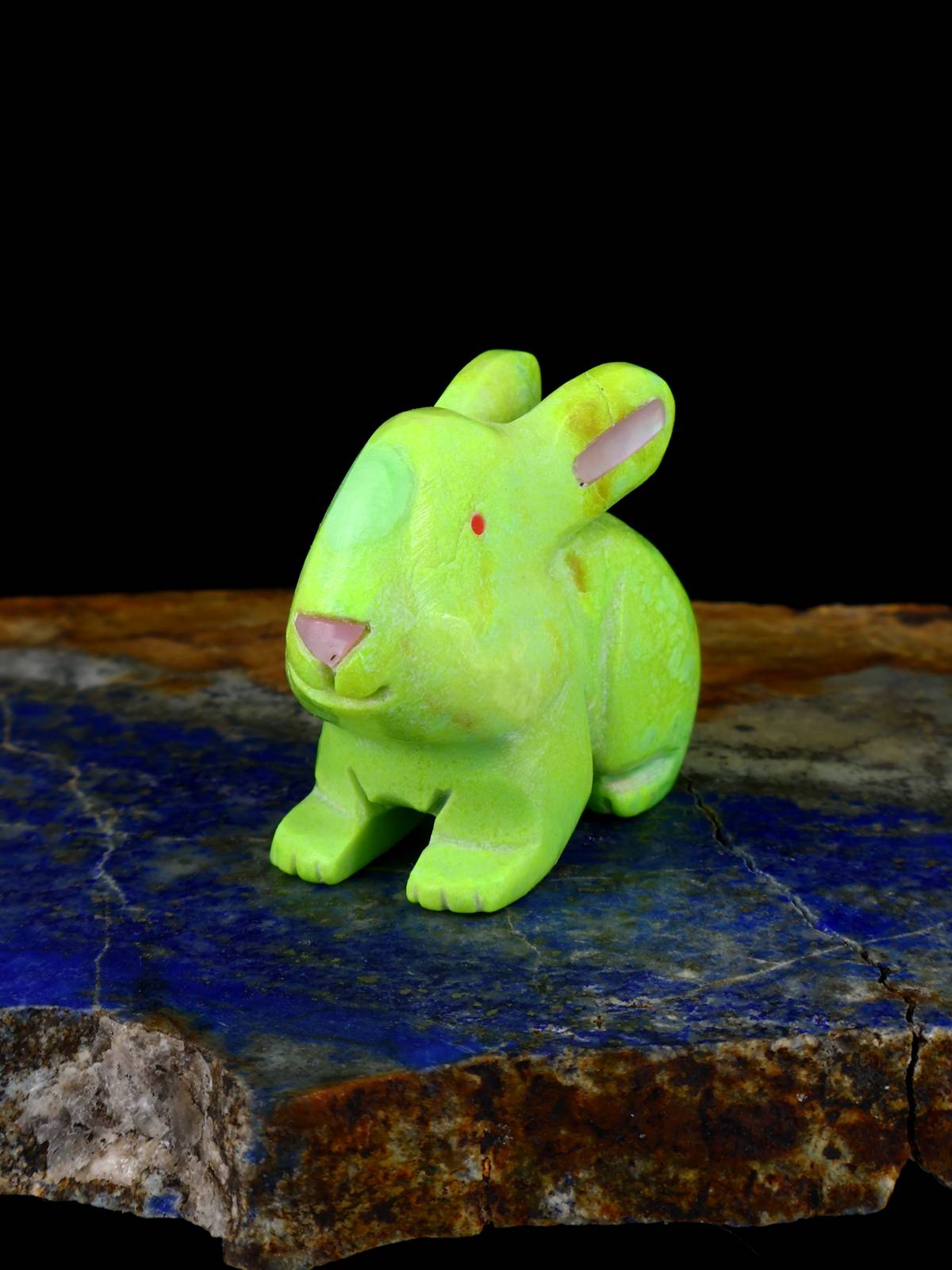 Mojave Turquoise Rabbit Zuni Fetish - PuebloDirect.com