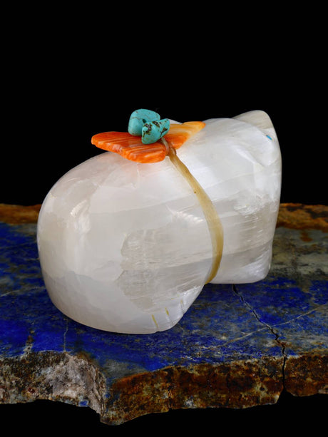 Selenite Bear Zuni Fetish - PuebloDirect.com