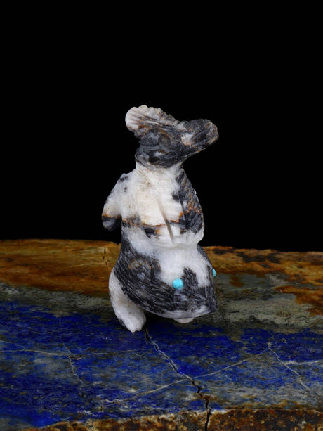 Zebra Marble Skunk With Bottom In The Air Zuni Fetish - PuebloDirect.com
