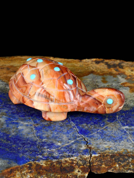 Rolling Hills Dolomite Turtle Zuni Fetish - PuebloDirect.com