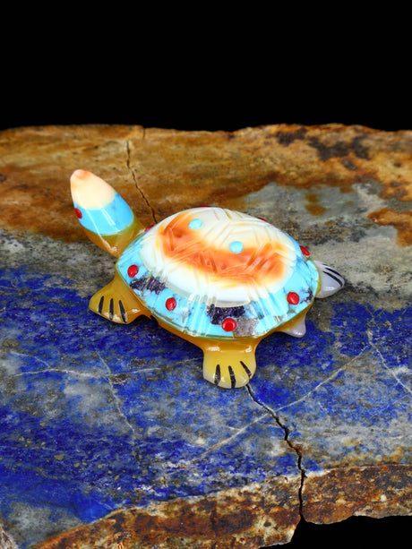 Mother of Pearl Turtle Zuni Fetish - PuebloDirect.com