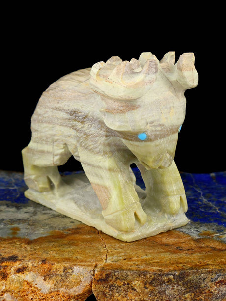 Serpentine Reindeer Zuni Fetish - PuebloDirect.com