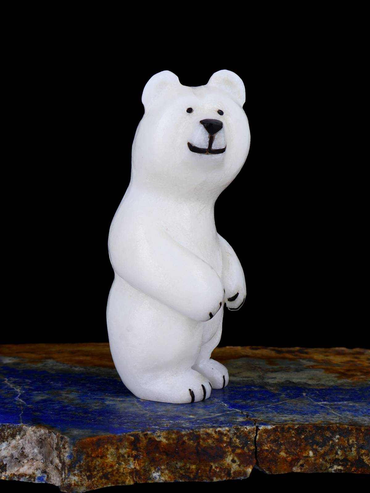 White Marble Bear Zuni Fetish - PuebloDirect.com
