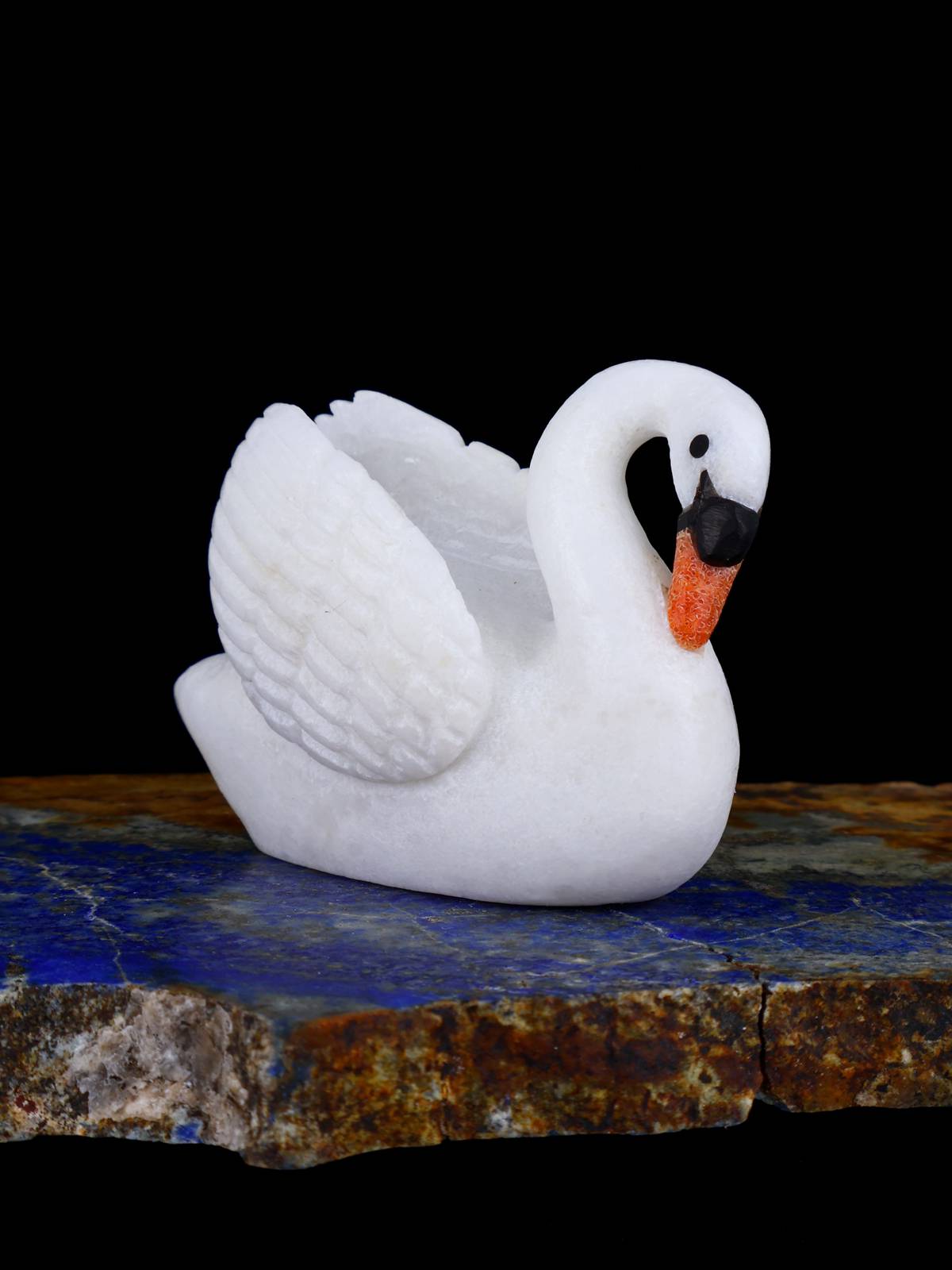 White Marble Swan Zuni Fetish - PuebloDirect.com