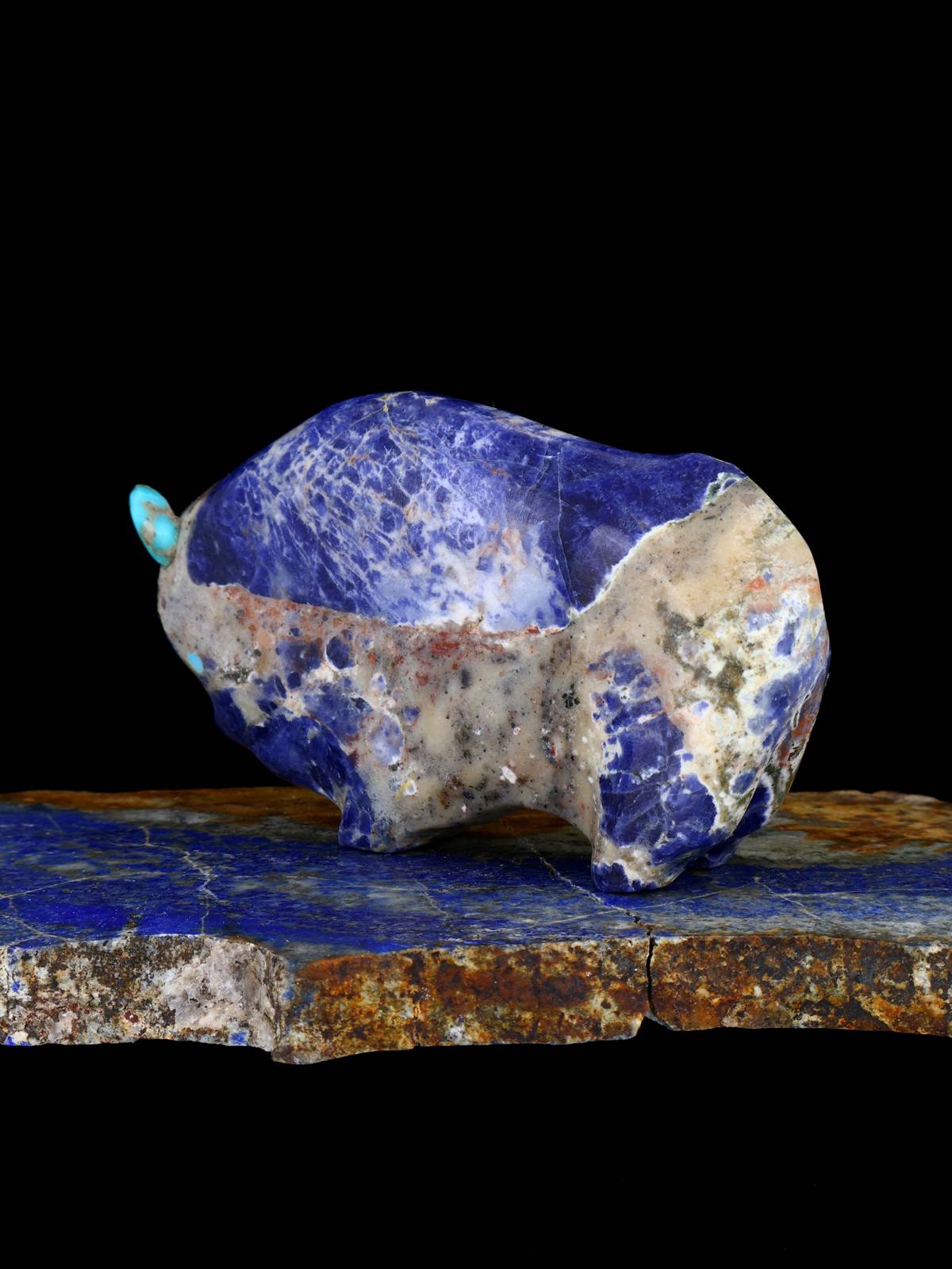 Sodalite Bison Zuni Fetish