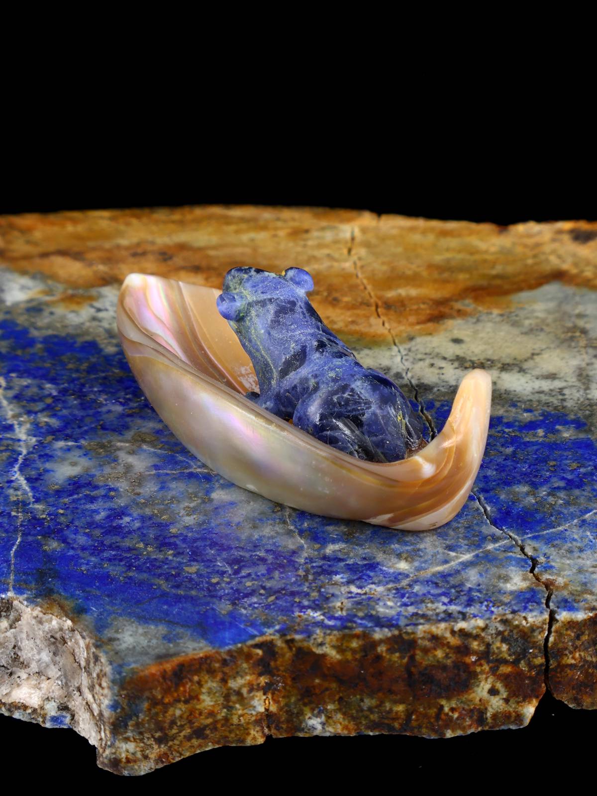 Sodalite Frog Zuni Fetish