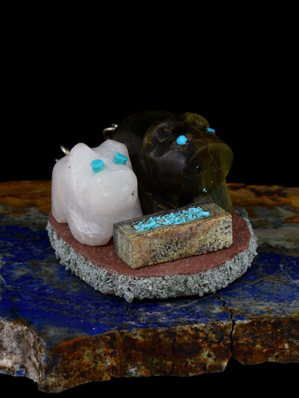 Serpentine Pig Family Zuni Fetish