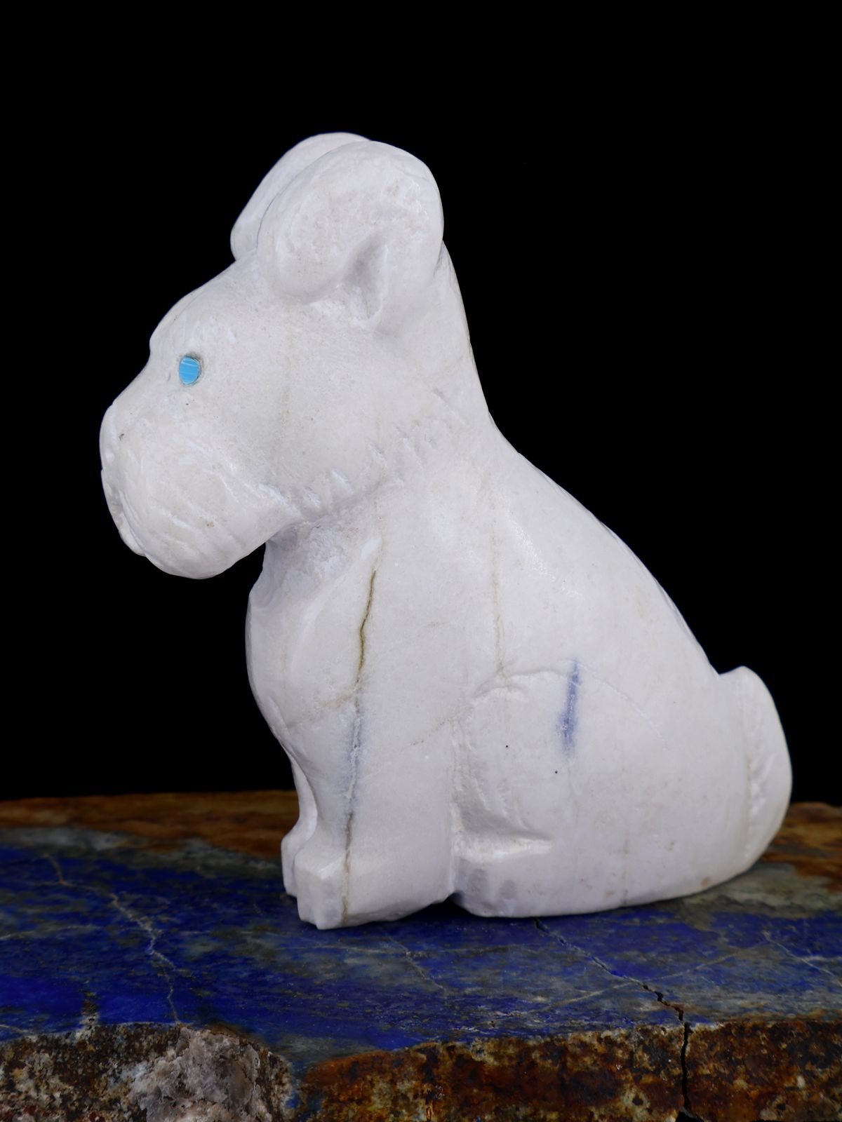 White Marble Dog Zuni Fetish - PuebloDirect.com