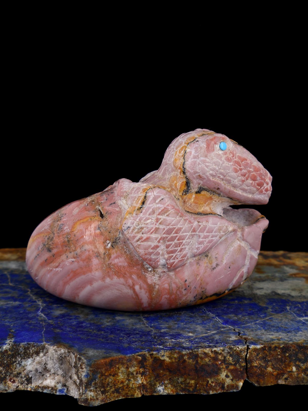 Dolomite Baby Dinosaur Zuni Fetish - PuebloDirect.com