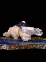 Sculpture fétiche Zuni d’ours d’Onyx de miel