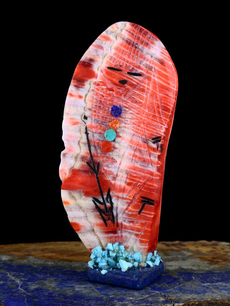 Spiny Oyster Maiden Zuni Fetish - PuebloDirect.com