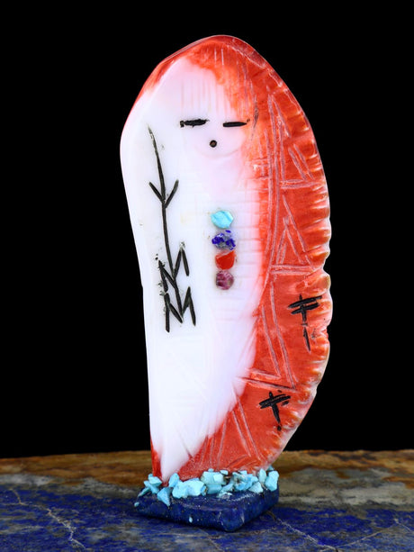 Spiny Oyster Maiden Zuni Fetish - PuebloDirect.com